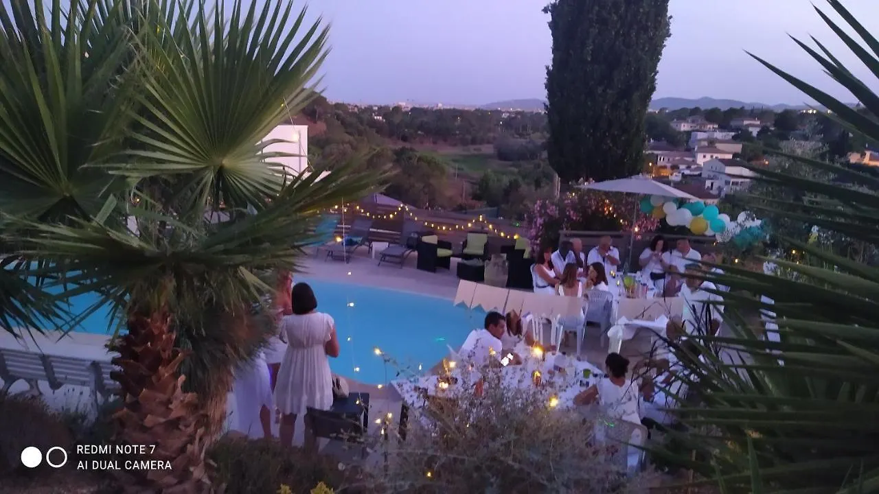 Appartement VILLAS-Piscine les MIMOSAS Fréjus