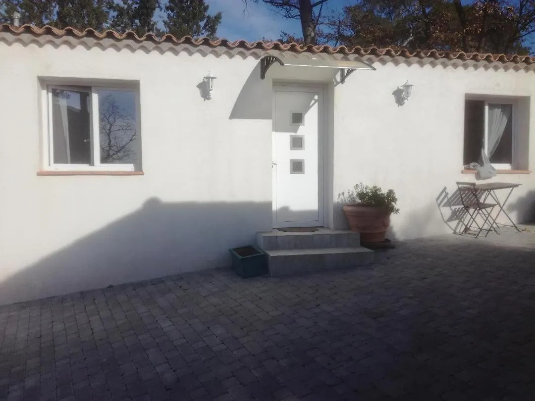 VILLAS-Piscine les MIMOSAS Fréjus Appartement